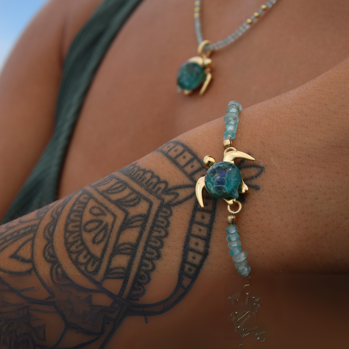 Best Ocean-Inspired Gifts for Women (2025 Guide)